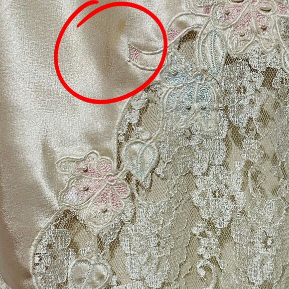 Vintage Cream Lace Trimmed Half Slip Skirt - Picture 7 of 12